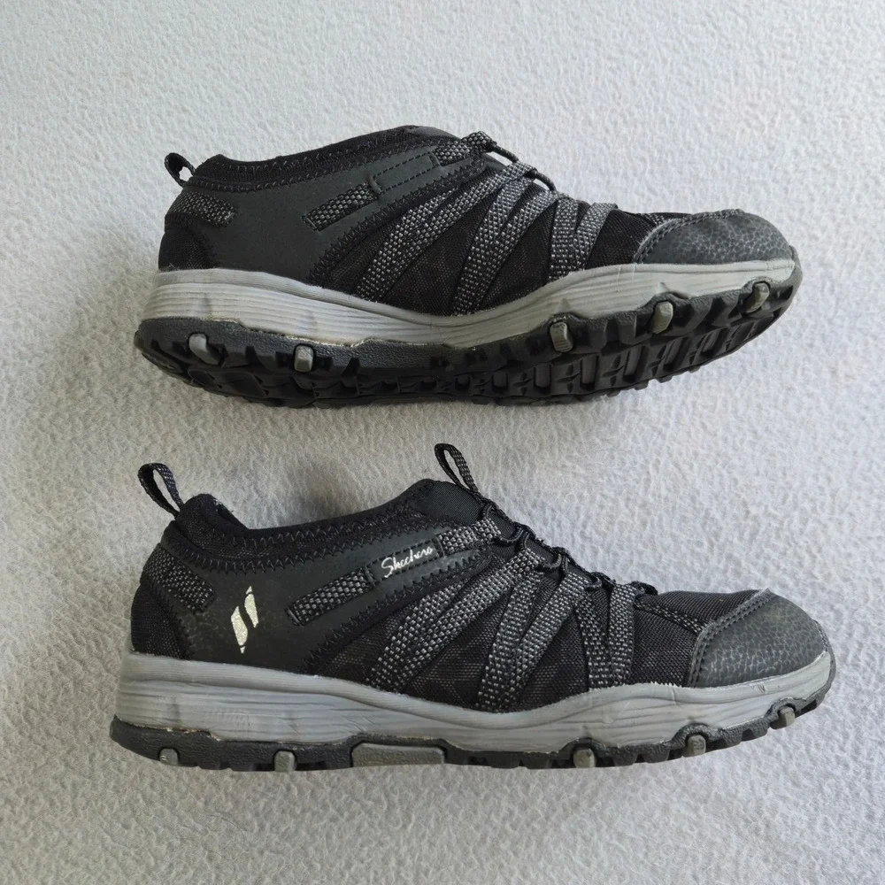 Skechers Trail Sneakers‎ Womens 7 Black Slip On Bungee Memory Foam 158049SA